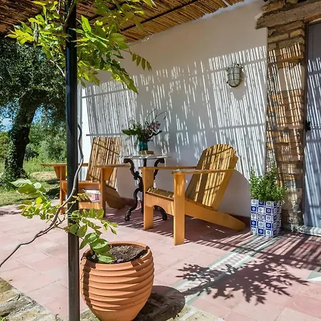 The Storage House Case de vacanță