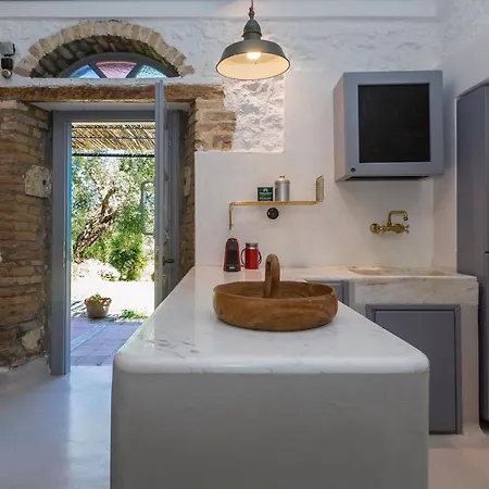 The Storage House Case de vacanță